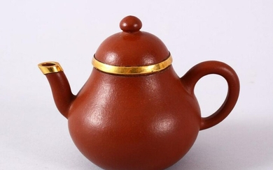 A CHINESE YIXING CLAY & GOLD METAL MOUNTED TEAPOT &