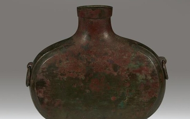 A Chinese archaic bronze vessel, Bianhu, Han Dynasty