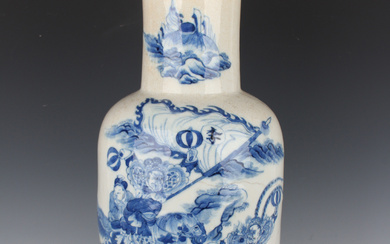 A Chinese blue and white porcelain rouleau vase, late 19th century, painted with a battle scene, hei