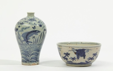A Chinese porcelain blue and white vase and bowl