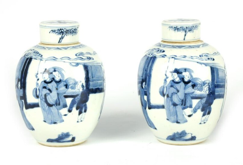 A PAIR 19TH CENTURY CHINESE BLUE AND WHITE LIDDED