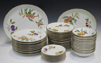 A large group of Royal Worcester Evesham pattern tablewares, including eleven dinner plates, eightee