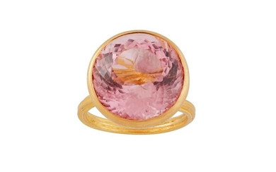 A pink tourmaline single-stone ring