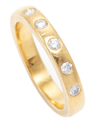 AN 18CT GOLD HALF HOOP DIAMOND RING; gypsy set with 5 round brilliant cut diamonds totalling approx. 0.24ct, size O1/2, wt. 6.56g.