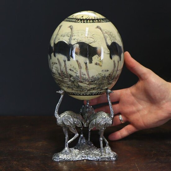 African Ostrich Egg hand-decorated with custom pedestal - Struthio camelus - 255×115×100 mm