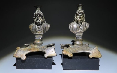 Ancient Roman Bronze pair ofrein-rings, with the image of Serapis H: 9.3 cm - (2)