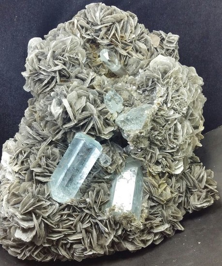 Aquamarine Crystals Specimen - 23×18×10 cm - 4040 g - (1)