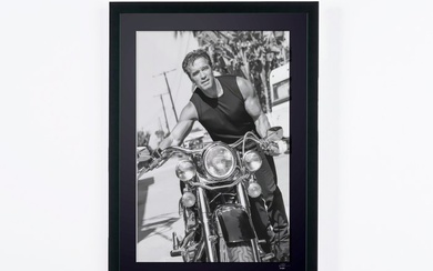Arnold Schwarzenegger - End Of Days 1999 - Fine Art Photography - Luxury Wooden Framed 70X50 cm - Limited Edition Nr 01 of 30 - Serial ID 17053 - Original Certificate (COA), Hologram Logo Editor and QR Code