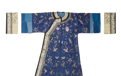 BLUE-GROUND SILK EMBROIDERED 'BUTTERFLY' LADY'S INFORMAL ROBE LATE QING DYNASTY-REPUBLIC PERIOD, 19TH-20TH CENTURY