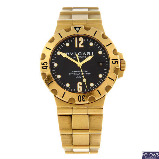 BULGARI - an 18ct yellow gold Diagono Scuba bracelet watch, 38mm.