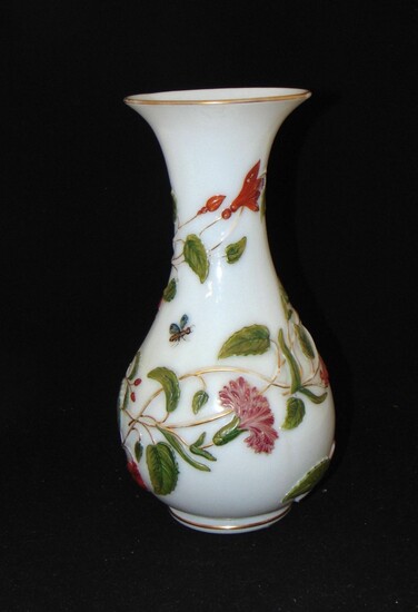 Baccarat Opaline art glass vase