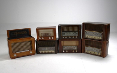 Bang & Olufsen collection of older radios (7)