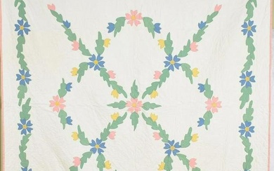 Beautiful 30's Floral Applique Quilt