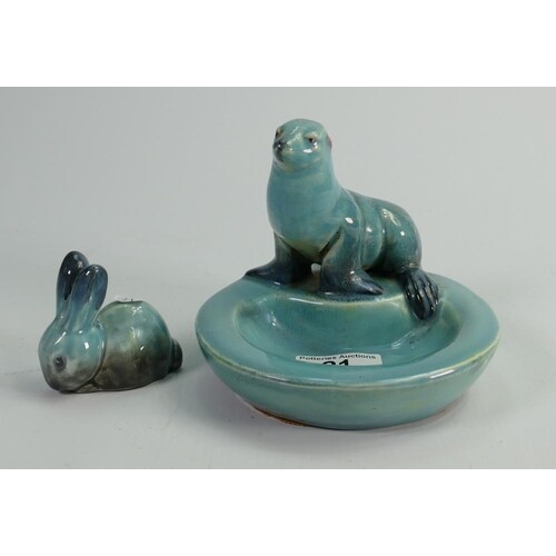 Beswick early blue models: of a sealion dish 306 and feeding...