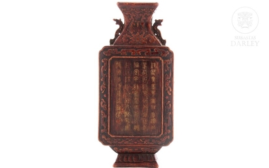 Botella para colgar de madera "huanghuali", dinastía Qing.