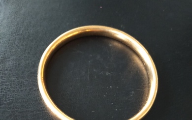 Bracelet jonc en or rose 14k (585e). Poids : 16 g. Diamètre : 6.8 cm.