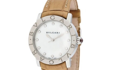 Bvlgari wristwatch, decorated with diamonds and mother of pearl, women, 2011, stainless steel, d=36 mm / Women's Bvlgari wristwatch, reference BBL 335, automatic movement. Pearl dial, with the dial consisting of diamonds.