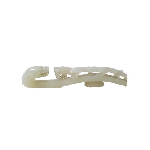 CHINESE WHITE JADE BELT BUCKLE 18TH CENTURY, MID QING PERIOD...