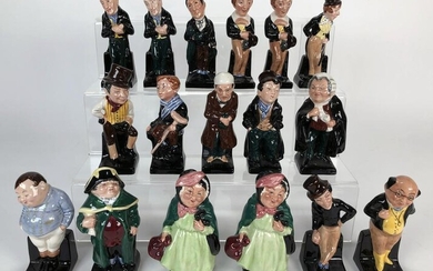 COLLECTION OF 17 ROYAL DOULTON FIGURES DICKENS