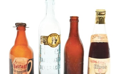 COLLECTION OF 4 ROOT BEER BOTTLES