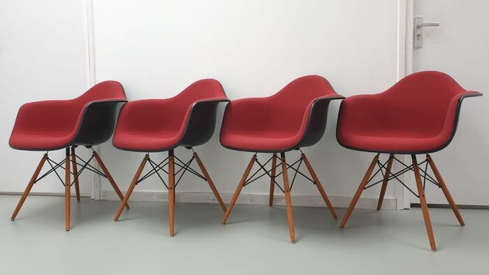 Charles Eames, Ray Eames - Vitra - Chair (4) - DAW