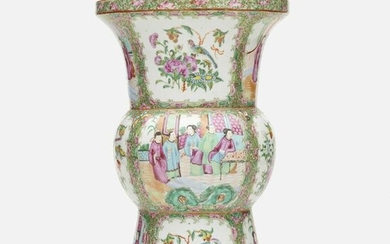 Chinese Export, Canton Rose gu vase