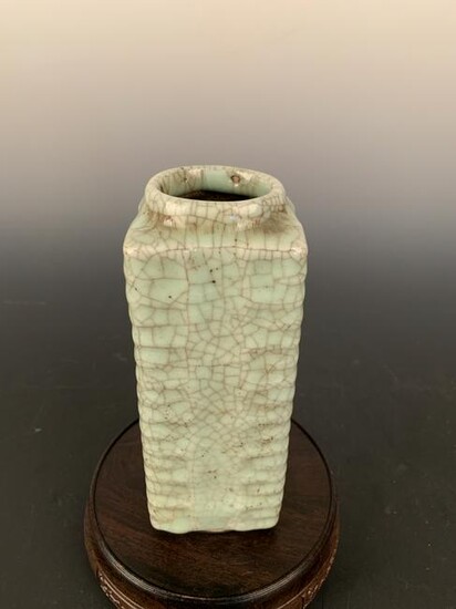 Chinese Song Dynasty Bean Gren Glaze Cong Vase
