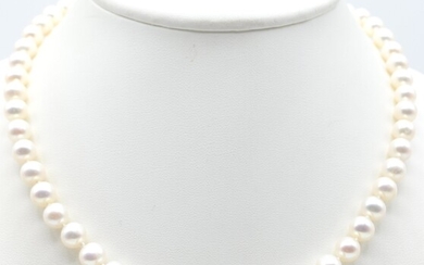 Collier de perles d'eau douce (+/- 7.5-8 mm) avec fermoir en argent 925/1000 (46.5 cm)...