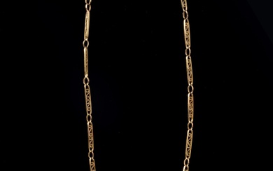 Collier draperie en or jaune 18 carats (soit 750/1000e), poids net : 8,51 g.