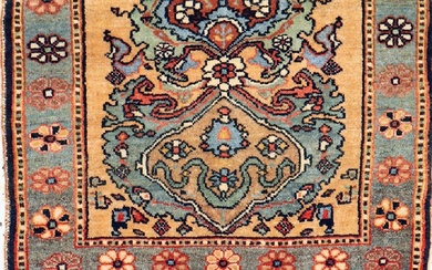 Farahan'Poshtis' Persia, avec inscription de félicitations, daté 1338(1917), laine sur coton, ca. 110 x 53...