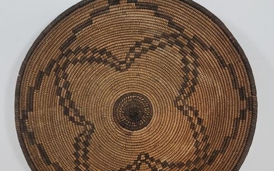 Fine Apache basketry bowl ca 1900-1920