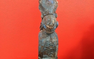 Fragment de bois, tête de cheval Inde (bleu) Hauteur 46 Tige 21Vendu sur désignation