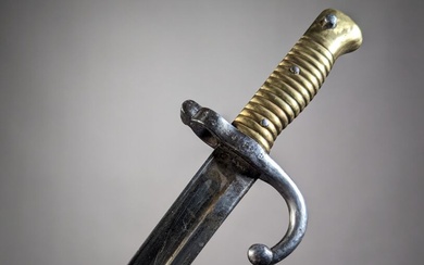 France: Baïonnette modèle Chassepot 1868 Manufacture Impériale de SAINT-ETIENNE Étui et arme au même numéro