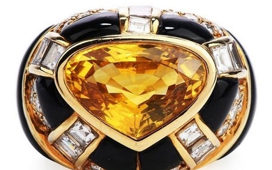 GIA 7.80 carat Yellow Ceylon Sapphire Diamond Onyx 18K Gold Heart Retro Cocktail Ring