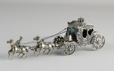 Large silver miniature, 835/000, large royal carriage