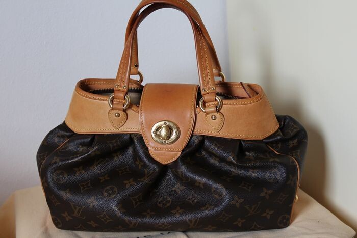 Louis Vuitton - Boetie PM Handbag