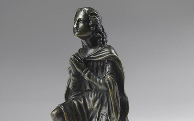MANIFATTURA DEL XVII SECOLO Holy kneeling in bronze.