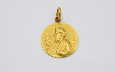 MEDAILLE en or jaune 18k à sujet d'un saint. Gravé sur le revers "10 mai 1928. Poids : 3 g