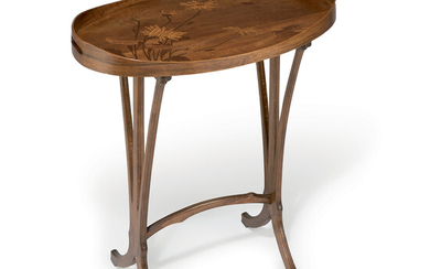 MILE GALL (1846-1901) Table volante, pitement en htre et plateau...