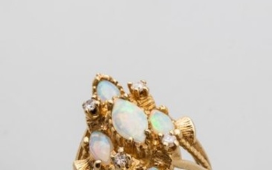 Marquise ring in 14k yellow gold surmounted by...