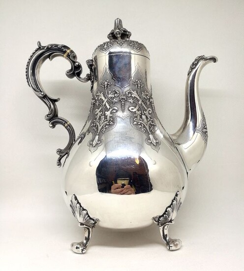 Museum Victorian Coffee Maker - .925 silver - Robert Hennell II, London - England - 1858