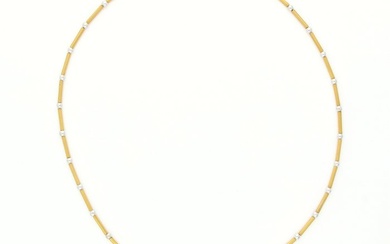 Necklace - 18 kt. Yellow gold - 0.09 tw. Diamond (Natural) - Sapphire