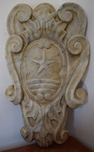 Noble coat of arms. - Marble - XIX Century
