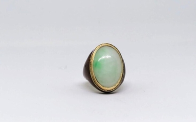 Opaline and enamel gold ring