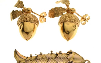 Pair of acorn design earrings, and an articulated fish pendant