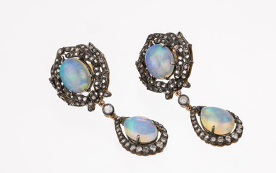 Pair of opal-diamond-earrings , silver partly gilt, 4 opal-cabochons total...