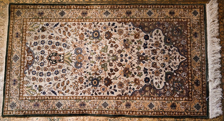 Persian-Style Hand-Knotted Silk Area Rug PK1A