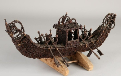 Rare antique Moluccan clove boat. Perahu boat