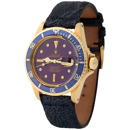 Rolex. Attractive and Charming Submariner Automatic Wristwatch in Yellow Gold, Reference 1680, with Tropical Purple Dial