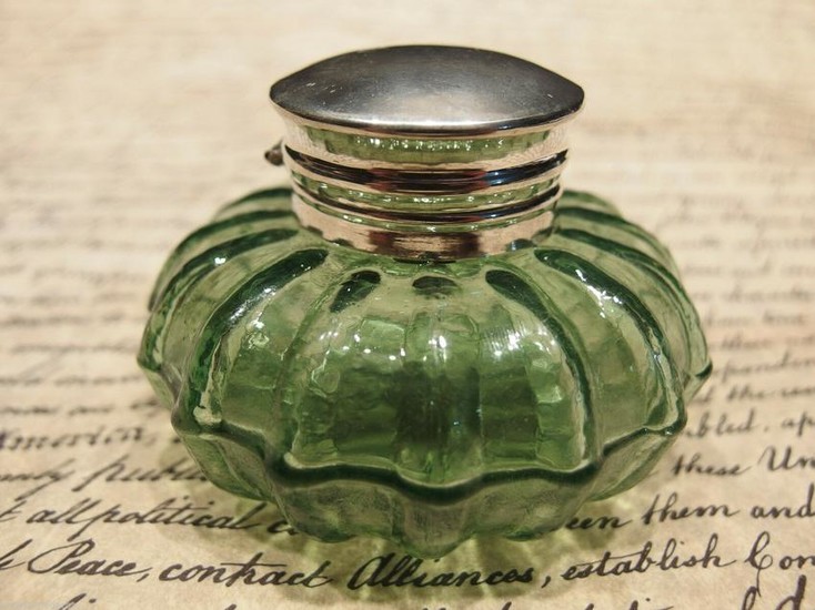 Round Green Glass Glass Inkwell Ink pot Bottle